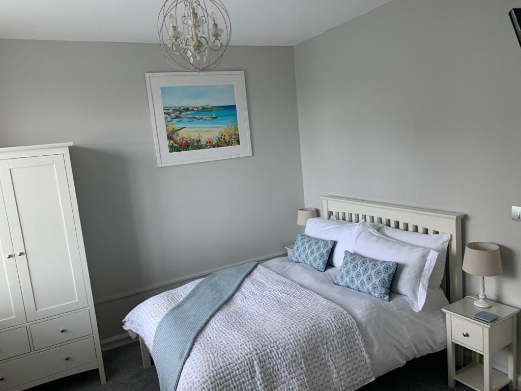 קמייס ביי Castellor Bed & Breakfast מראה חיצוני תמונה