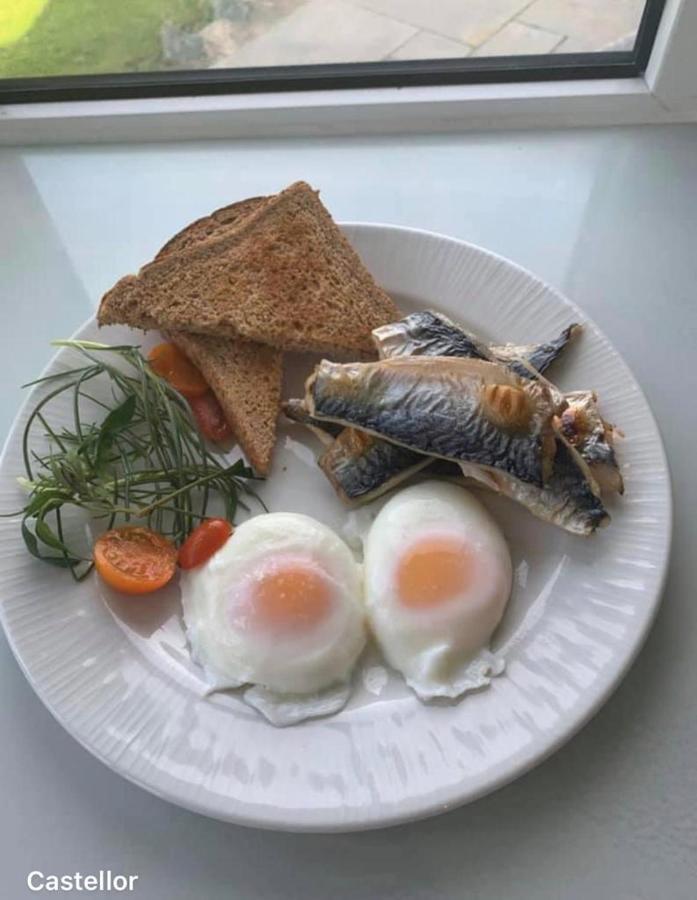 קמייס ביי Castellor Bed & Breakfast מראה חיצוני תמונה